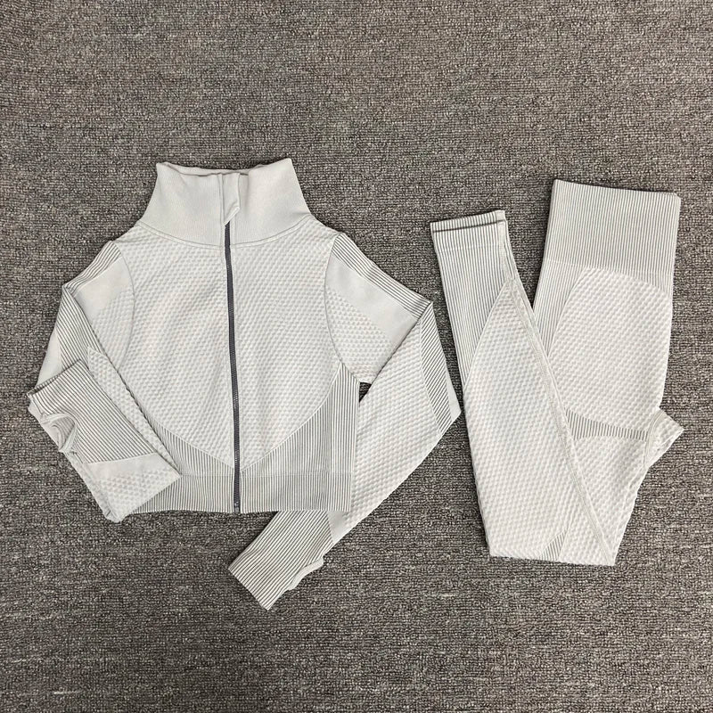 VYRENA Seamless Yoga Suit — Women's Long Sleeve Gym Set