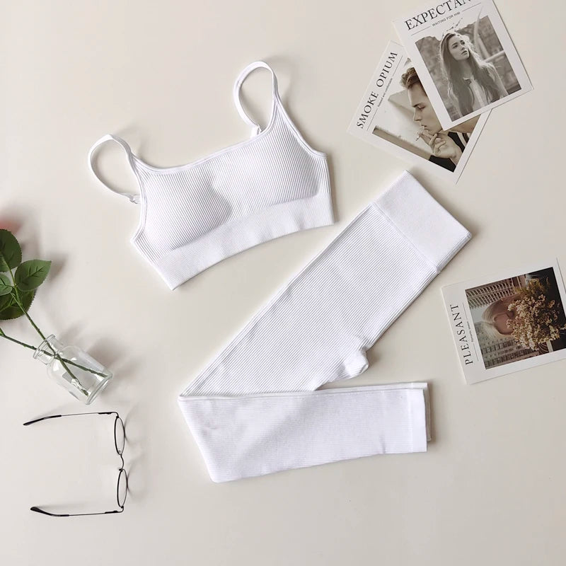 VYRENA Studio Set — Seamless Sports Bra, Crop Top & Leggings