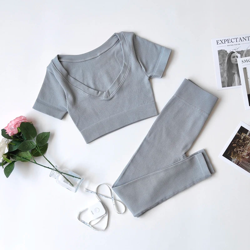 VYRENA Studio Set — Seamless Sports Bra, Crop Top & Leggings