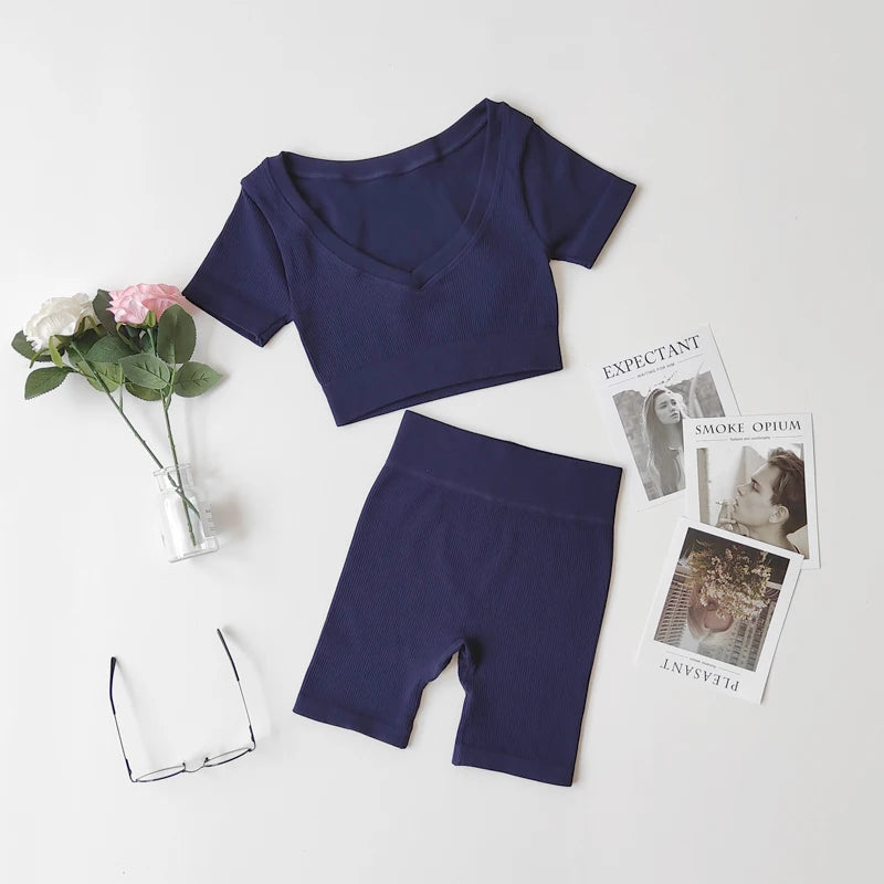 VYRENA Studio Set — Seamless Sports Bra, Crop Top & Leggings