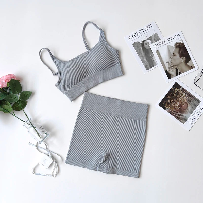 VYRENA Studio Set — Seamless Sports Bra, Crop Top & Leggings