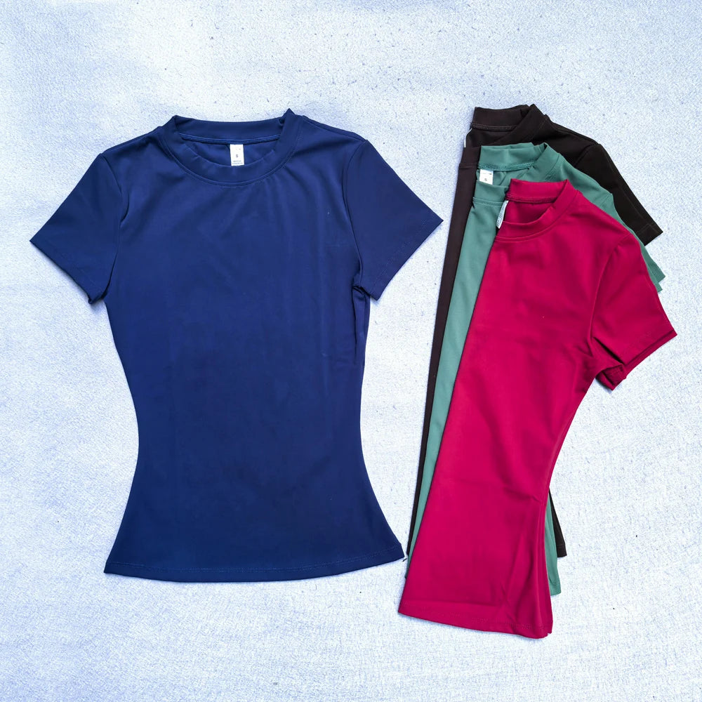 VYRENA Seamless Gym Top — Women's Short Sleeve Sports Shirt