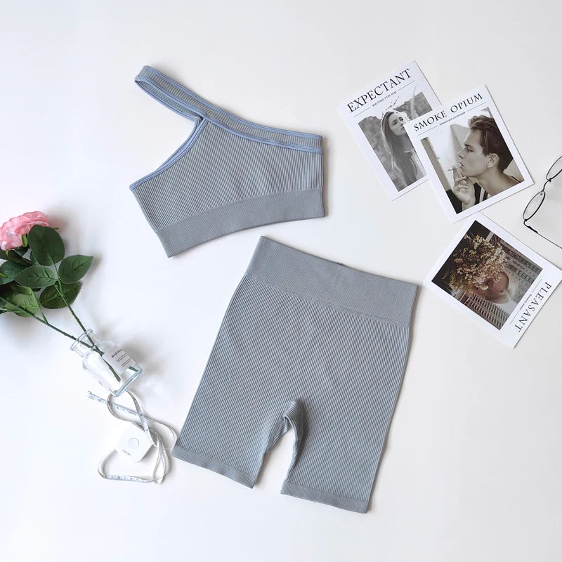 VYRENA Studio Set — Seamless Sports Bra, Crop Top & Leggings