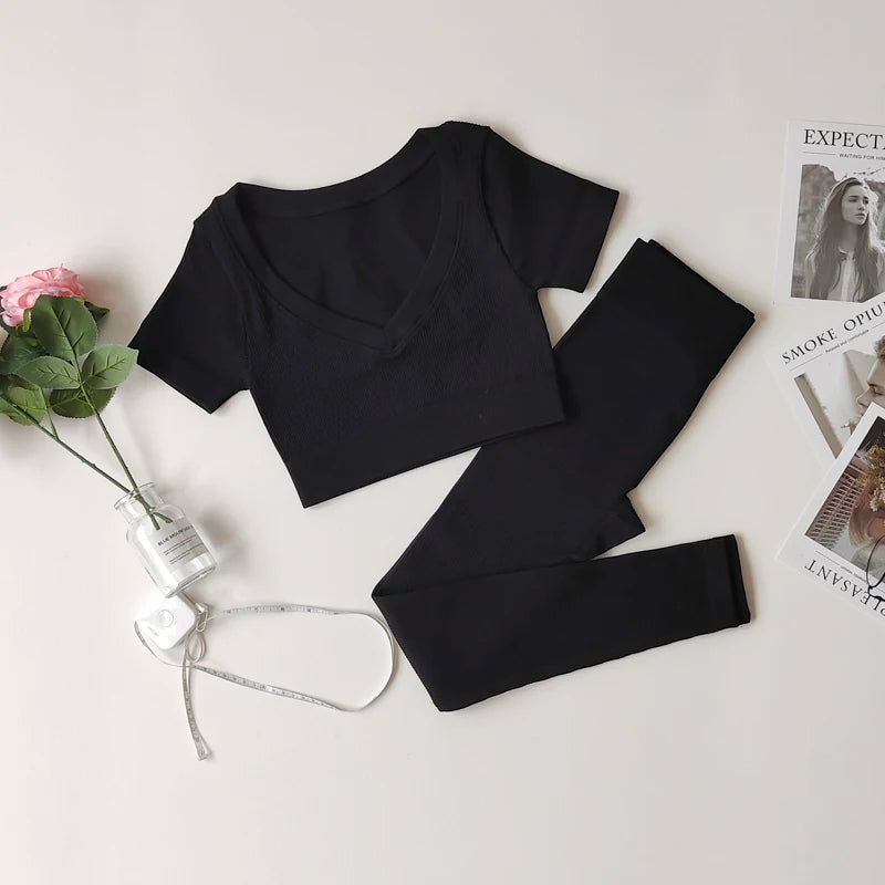 VYRENA Studio Set — Seamless Sports Bra, Crop Top & Leggings
