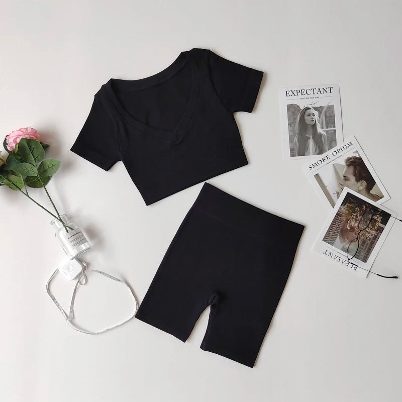 VYRENA Studio Set — Seamless Sports Bra, Crop Top & Leggings