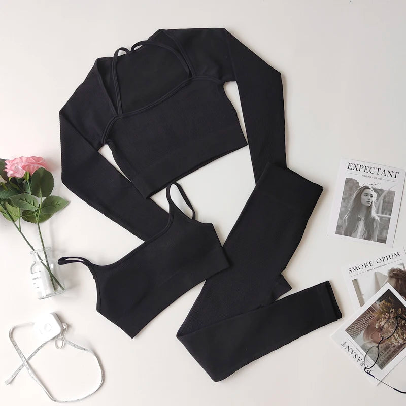 VYRENA Studio Set — Seamless Sports Bra, Crop Top & Leggings